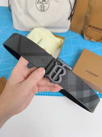 特 巴宝莉 TB系列 全套包装 意大利原厂皮料 双面两用 尺寸4.0cm 五金进口炉内五金， - 点击图像关闭