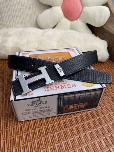 品名：爱马仕.HermèS 原单 材质：原单牛皮腰带 百分百头层牛皮腰带保证真皮，24K纯钢扣，专柜原单品质、做工精细，时尚大牌，送人自用首选 包装： 请认准如