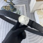 范思哲 特种皮腰带自动带系列 ，原厂五金精品不锈钢扣，手感柔软舒适 宽3.5Cm。