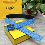 Fendl 芬迪 专柜同款 宽40Mm原版定制天蓝色Ffvertigo图案皮料 搭配Ff按钉钢扣 时尚潮流 经典百搭款