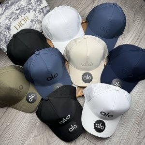 特价 Alo 配防尘袋 新品棒球帽 材质 纯棉 透气性好 春天挡风 夏天防晒必备单品 颜色大气 款式新颖别致好搭配衣服 实用性强 高端品质 随心搭配 真的敲好看