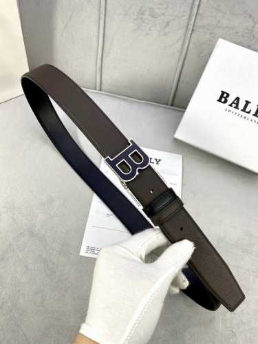 特 宽度3.5Cm Bally 巴利手掌纹皮底双面头层牛皮皮带，配有金银字母扣头该皮带可调节，且能根据需要剪裁质量保证达到修身效果