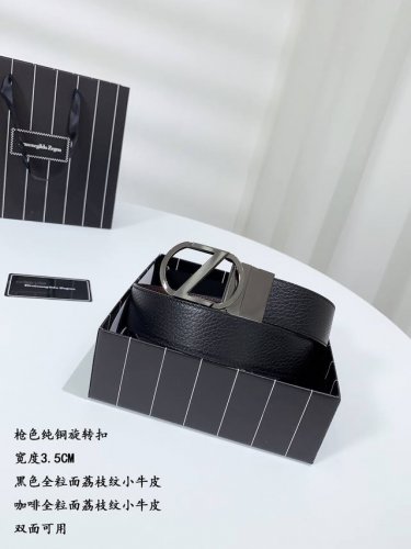 杰～尼亚 宽度3.5Cm 支持芯片防伪 。双面皮带，牛皮材质，配有钌金Gancini扣饰。风格现代，为日常造型增姿添彩。该皮带可调节，且能根据需要剪裁，达到修身