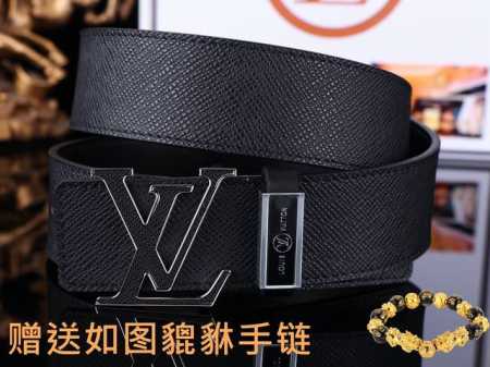 皮带：Lv..路易..原单 腰带：百分百头层牛皮，保证真皮。24K纯钢扣双面可用专柜同等质量， 送人自用首选 包装： 请认准如图专柜包装，赠送打孔器，银联发票， - 点击图像关闭