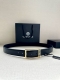 特 P200 宽度3.5Cm此款35全牛皮皮带，饰有金属Greca搭扣，正面刻有Versace Logo。 Greca Goddess搭扣 Logo雕刻 材质：