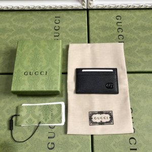 顶配版 G家正品开模制作，对版规格、对版内里做法，市场独家，图案已成为品牌标志之一，采用进口牛皮，简单大气，超大容量，非常实用，可拆卸意大利皮制腕带！内里侧面底