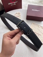 配专柜全套包装盒 飞拉格慕 尺寸:34Mm 正品尺寸 五金材质:专柜精品扣，真空电镀，工艺精细，带身材质:天然双面头层荔枝纹牛皮、质感超赞，手感柔软，对版车线，