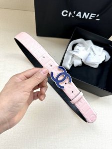 宽度3.0Cm Chanel 香奈儿 女士腰带 小牛皮 此扣头 内侧Cnc走光处理 边角手感圆润配磨胶金属钢扣。