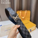 特 Lv㊣ 代工厂货品 4.0宽度 可验货，正品一体铸造五金，原厂皮料！