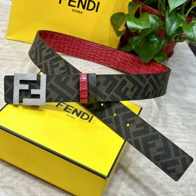 Fendi 芬迪 专柜同款 宽4.0Cm 双环正反用腰带 Ff按钉搭扣 红色Cuoio Romano皮革材质 反面面料带有烟草黄和黑色Ff图案 四方金属饰面 时