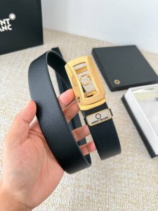 品名：万宝龙.Montblanc原单 腰带 自动皮带 型号：自动皮带，原版新款纯钢材质自动扣，双面头层牛皮实物拍摄， 材料：百分百头层牛皮，保证真皮。专柜同等质