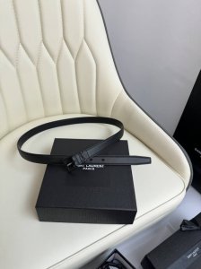 特 Saint Laurent 圣罗兰女士腰带皮带 原厂真金电渡扣头，意大利原厂皮，宽2.0Cm，代购级。