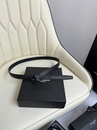 特 Saint Laurent 圣罗兰女士腰带皮带 原厂真金电渡扣头，意大利原厂皮，宽2.0Cm，代购级。