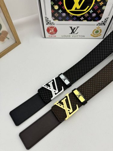 品名：Lv..路易..威登原单 材质：原单牛皮腰带 百分百头层牛皮腰带保证真皮，24K纯钢扣，专柜原单品质、做工精细，时尚大牌，送人自用首选包装： 请认准如图专