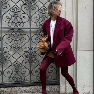 配包装 DDD 一盒一双 DDD Chanel香奈儿 双C 字母丝袜 好看到爆炸 ，超火爆安哥拉红欧美大牌丝袜一比一高版本制作，可以看得到的工艺！ DDD 潮人