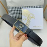 特 品牌：美人 进口小牛皮，手感细腻柔软。搭配纯钢自动精品扣，内穿式男士必备！宽度：3.5Cm