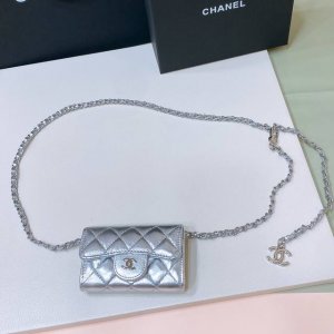 特 Chanel 24C 限定Mini腰包 真的美哭啦！精致的星星Logo小牛皮皮材质，奢华与优雅的完美结合。尺寸：11Cm