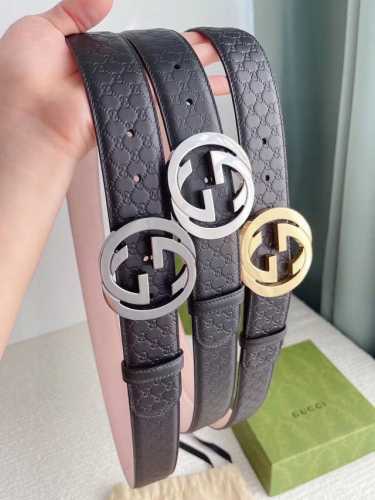 品牌 :古奇 价格P :配带全套原版包装 材质 : 进口牛皮搭配磨砂牛皮底，搭配18K钢扣 颜色 黑色， 规格 :3.8Cm 卖点 :皇家御用经典款式，永不过时