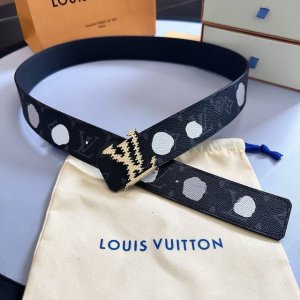 配原版包裝 L0Uis Vuitt0N 專櫃最新升級版本 寬度40毫米 全新訂製帆布搭配最新進口原廠皮底 配置新型字母搭扣 經典百搭款！