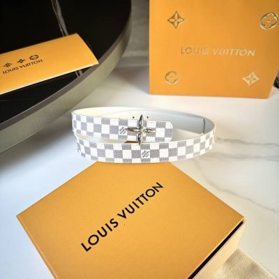 原版包裝 L0Uis Vuitt0N 今季新品 驢家女士原單腰帶 寬度25毫米 定制帆布面搭配小牛皮磨砂底 全新開模鋼扣 三色五金可供選擇. 雙面用 百搭款