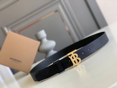 特 Burberry巴宝莉 新款正品黑蓝格纹小牛皮Haymarket Burberry博柏利休闲款牛皮细皮带 3.5cm 百搭时尚.新款剪裁旋转扣金，银二色