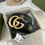古奇，宽3.8Cm。最新原单意大利进口，Gucci复古标识出自80年代印花，搭配织纹背景，浮雕装饰金属搭扣，条条精美无瑕疵，原厂复刻，做工精细，搭配最新专柜方形
