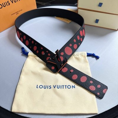 L0Uis Vuitt0N 專櫃最新升級版本 寬度40Mm 原廠荔枝紋面絲印圖案效果 進口柔軟小牛皮底 搭配雙層字面間色搭扣 百搭易襯！