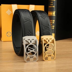 特 Lv自动秘原单高端品质专柜官网同步支持nfc感应宽度3.5自动精美扣头意大利进口头层原版花纹纹理消晰真实感超强打造全新的视觉3D郊果高档客户入手送礼自用佳品
