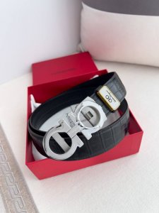 品名：Ferrgamo..菲拉格慕 腰带自动带 皮带 型号：自动扣，纯钢材质自动扣，头层牛皮，自动带身 材料：百分百头层牛皮，保证真皮。24K纯钢扣专柜同等质量