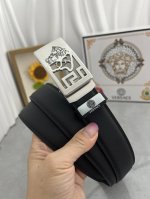 品名：Versace.范思哲 自动带 材质：原单牛皮腰带 百分百头层牛皮腰带保证真皮，24K纯钢扣，专柜原单品质、做工精细，时尚大牌，送人自用首选 包装： 请认