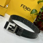 Fendi 芬迪 专柜同款 宽4.0Cm 双环正反用腰带 Ff按钉搭扣 黑色cuoio Romano皮革材质 反面面料带有烟草黄和黑色ff图案 四方金属饰面 时
