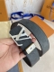 品名： Lv..路易..威登腰带皮带原单 型号：挂扣，经典纯钢材质挂扣，头层牛皮，图片实物拍摄 材料：头层牛皮，挂扣系列，纯钢材质扣头，钯镀电镀工艺永不掉色。原