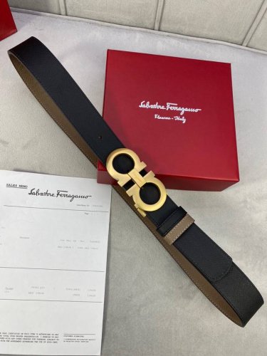 特 宽度3.5Cm Ferragamo 菲拉格慕 两面手掌纹双面头层牛皮皮带，配有金 白 枪色金属gancio双扣。该皮带可调节，且能根据需要剪裁，达到修身效果