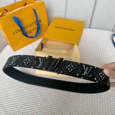 寬：40Mm 驢家ss新品 Nxykivinitiales 來自路易威登x草間彌生合作系 列，展現手繪效果波點印花的藝術精髓。Monogram Eclipse
