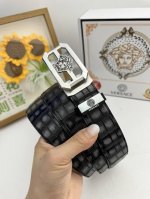 品名：Versace.范思哲 自动带 材质：原单牛皮腰带 百分百头层牛皮腰带保证真皮，24K纯钢扣，专柜原单品质、做工精细，时尚大牌，送人自用首选包装： 请认准