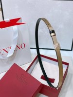 Valentino Garavani Vlogo Signature 可双面 Vlogo Signature可双面佩戴小牛皮腰带 - 施华洛世奇仿水晶装饰vlo