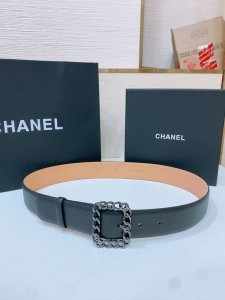 chanel 24P Cc 水钻. 链节Logo扣. 进口胎牛皮腰带 3.8Cm精品 精致 典雅 Chic又时髦.