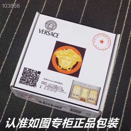 品名：范思哲.Ver..Sace镶钻 型号：认准如图专柜包装，赠送打孔器 材料：百分百头层牛皮，保证真皮。专柜同等质量， 送人自用首选 包装： 请认准如图专柜包 - 点击图像关闭