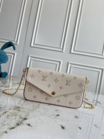 芯片版 M15968 M69977新款三件套 本款 Pochette FéLicie 链条包为 Monogram Empreinte 皮革描绘 Monogram
