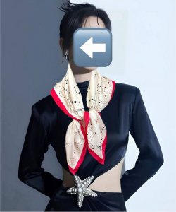 新款 香奈儿 2025 星座方巾 真丝斜纹绸 精致手工卷边质感高级 触感柔滑 将星座元素与品牌经典的小香风格巧妙结合 呈现出独特的梦幻联动效果 色彩丰富且百搭