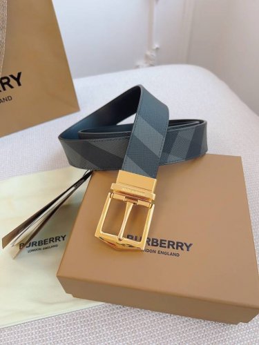 特 Burberry博柏利原厂皮料，格纹黑色牛皮 品质毋庸置疑 尺寸3.5厘米