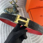爱马仕 特种皮腰带系列 ，原厂五金精品不锈钢扣，手感柔软舒适 宽3.8Cm。