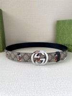 宽度4.0Cm Gucci 双面腰带，一侧为Gg Supreme帆布融入米奇图案 ，反面一侧为原版头层牛皮底 配以互扣式双G原单钢扣采用真空电镀 厚度6.0Mm