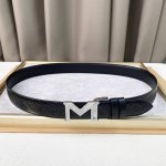 Montblan头层牛皮3.5Cm 年轻时髦！ 官网同步，纯铜金属标识。该皮带可调节，且能根据需要剪裁，达到修身效果。