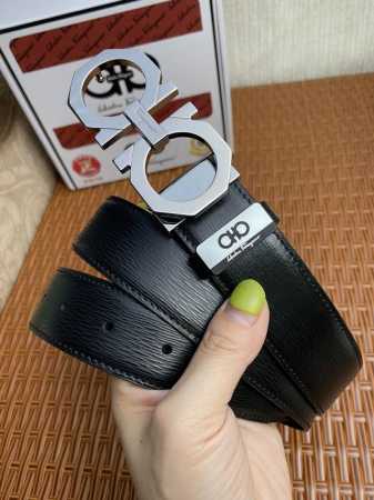 品名：菲拉格幕 原单皮带 材质：原单牛皮腰带 百分百头层牛皮腰带保证真皮，24K纯钢扣，专柜原单品质、做工精细，时尚大牌，送人自用首选 包装： 请认准如图专柜包 - 点击图像关闭