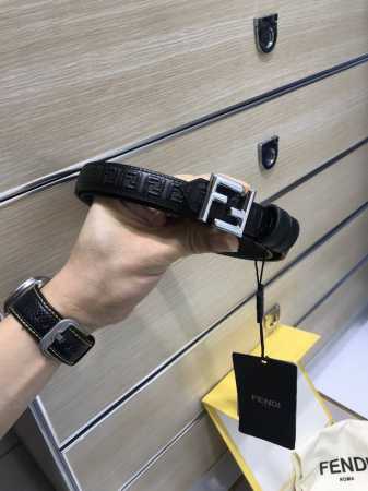 特 配送专柜包装 打孔针 宽20 Mm，原单进口双面头层牛皮，搭配原单钌钯电镀F扣，手感.油边近乎完美，原产皮料定制，质感无可挑剔，出众的细节，高清实拍，货真价 - 点击图像关闭