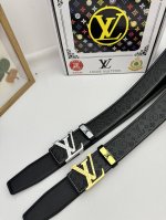 品名：Lv..路易..威登原单 材质：原单牛皮腰带 百分百头层牛皮腰带保证真皮，24K纯钢扣，专柜原单品质、做工精细，时尚大牌，送人自用首选 包装： 请认准如图