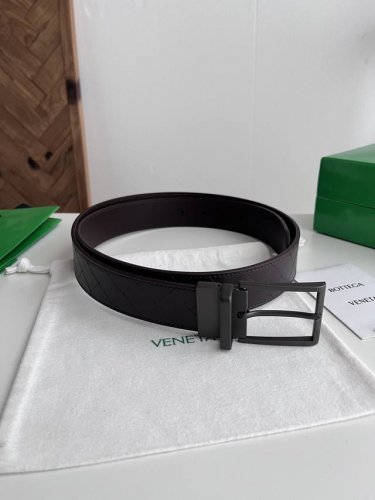 Bv 2026新款Intrecciato Stamp编织压纹腰带 原厂牛皮压印Intrecciato编织图案 双面用 搭配真空枪色可旋转针扣 侧面有标识 宽度3