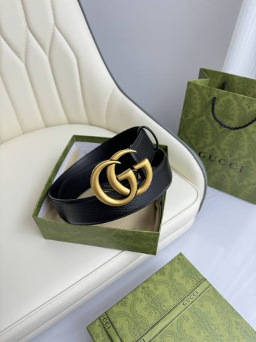 特 Gucci，原厂精密电渡扣头，意大利原厂皮，宽4.0Cm，代购级。