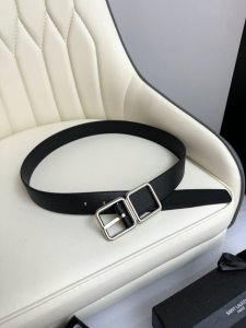 代购级 2024 开春秀款saint Laurent 圣罗兰女士腰带皮带 原厂真金电渡扣头，意大利原厂皮，宽3.0Cm，代购级。